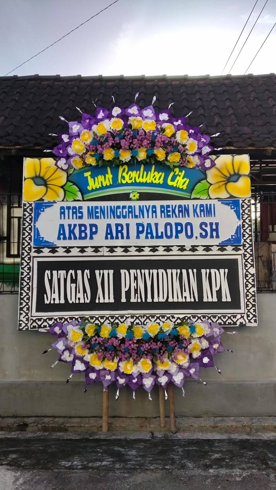 Pengiriman Karangan Bunga Kharisma Florist Solo Raya