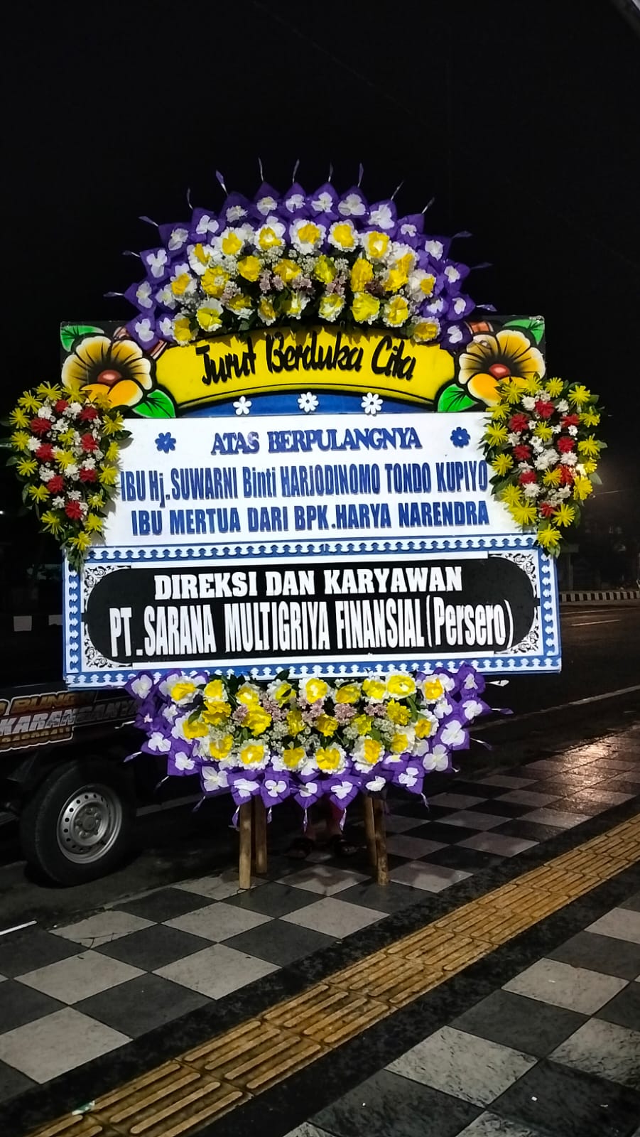 Pengiriman Karangan Bunga Kharisma Florist Solo Raya