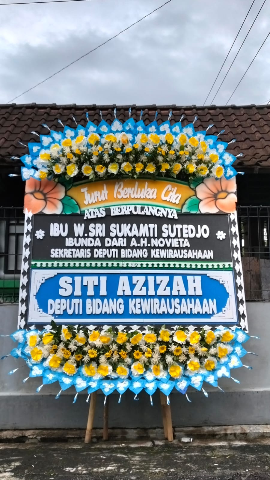 Pengiriman Karangan Bunga Kharisma Florist Solo Raya