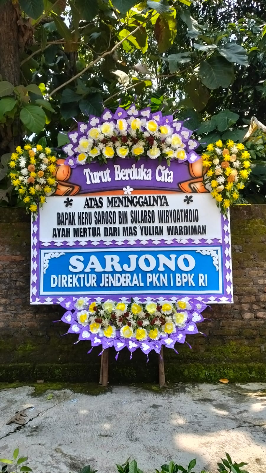 Pengiriman Karangan Bunga Kharisma Florist Solo Raya