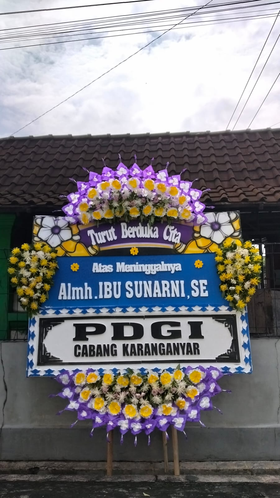 Pengiriman Karangan Bunga Kharisma Florist Solo Raya