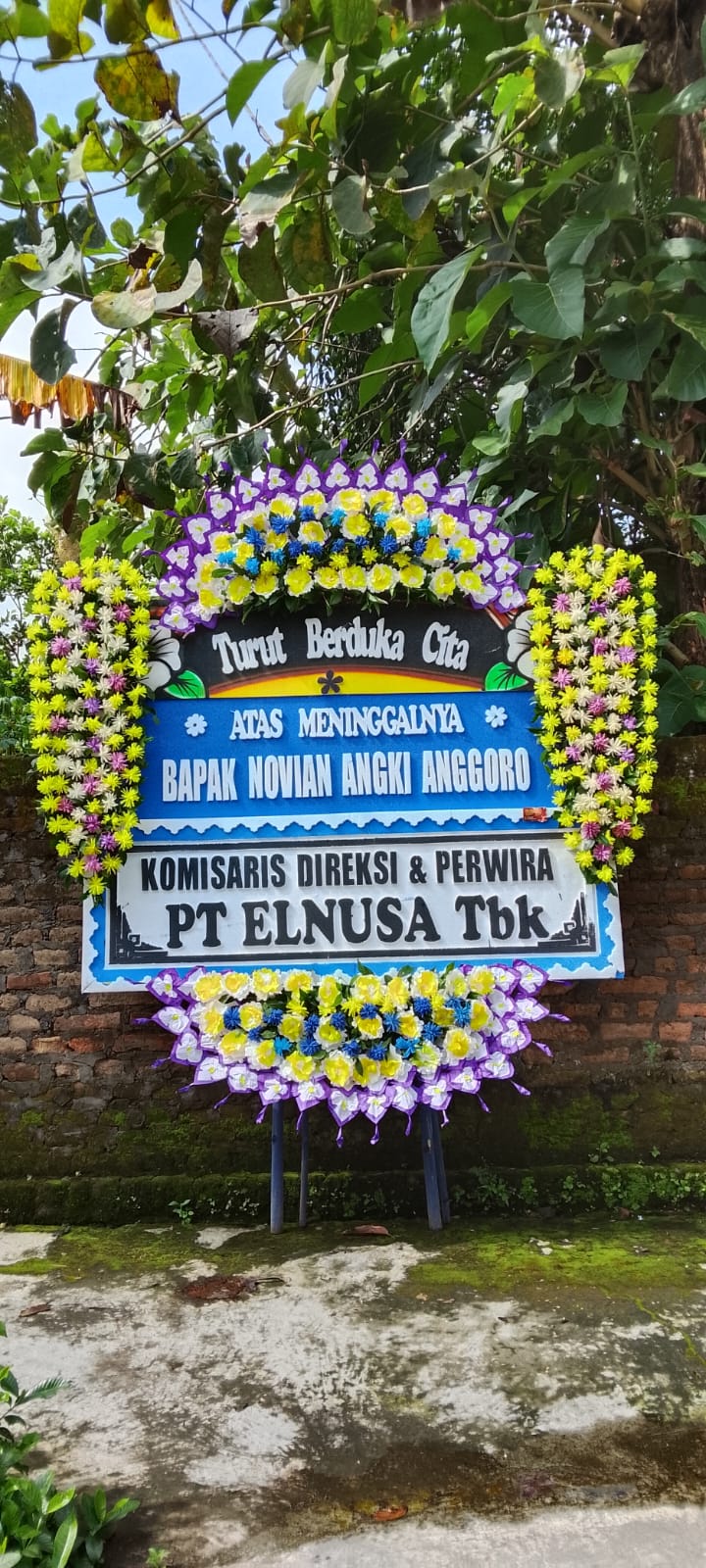 Pengiriman Karangan Bunga Kharisma Florist Solo Raya
