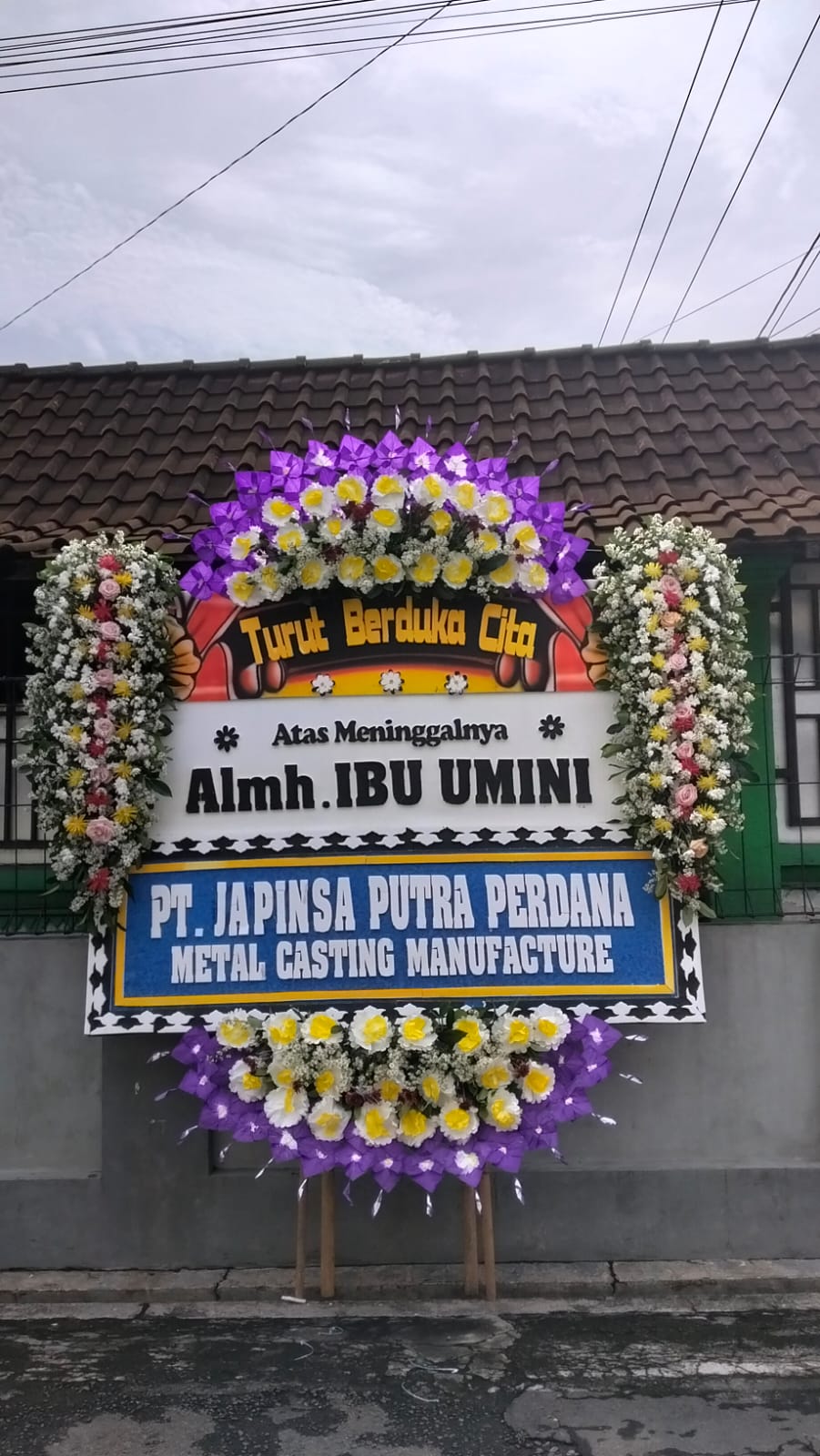 Pengiriman Karangan Bunga Kharisma Florist Solo Raya