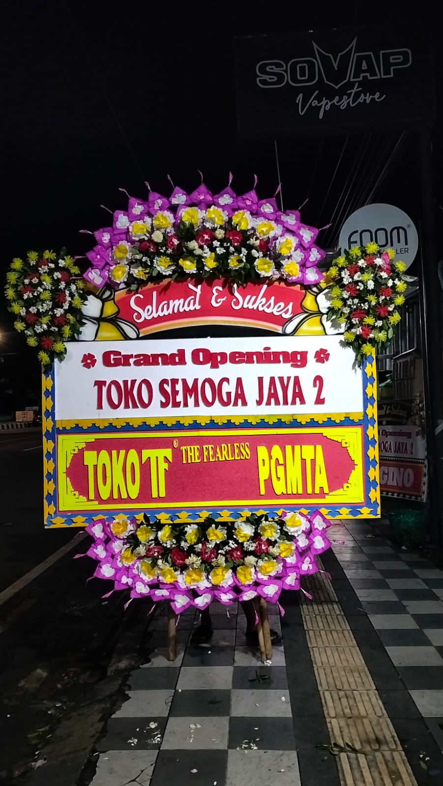 Pengiriman Karangan Bunga Kharisma Florist Solo Raya