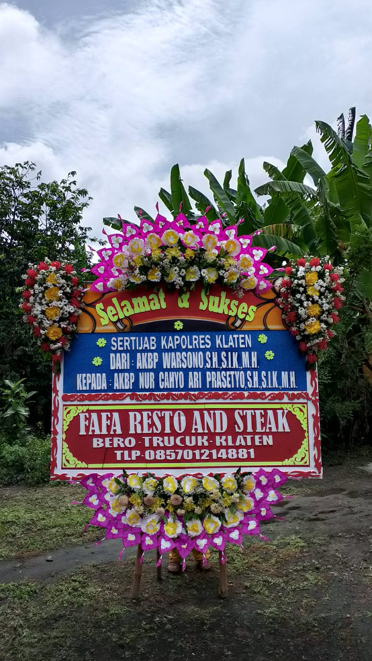 Pengiriman Karangan Bunga Kharisma Florist Solo Raya