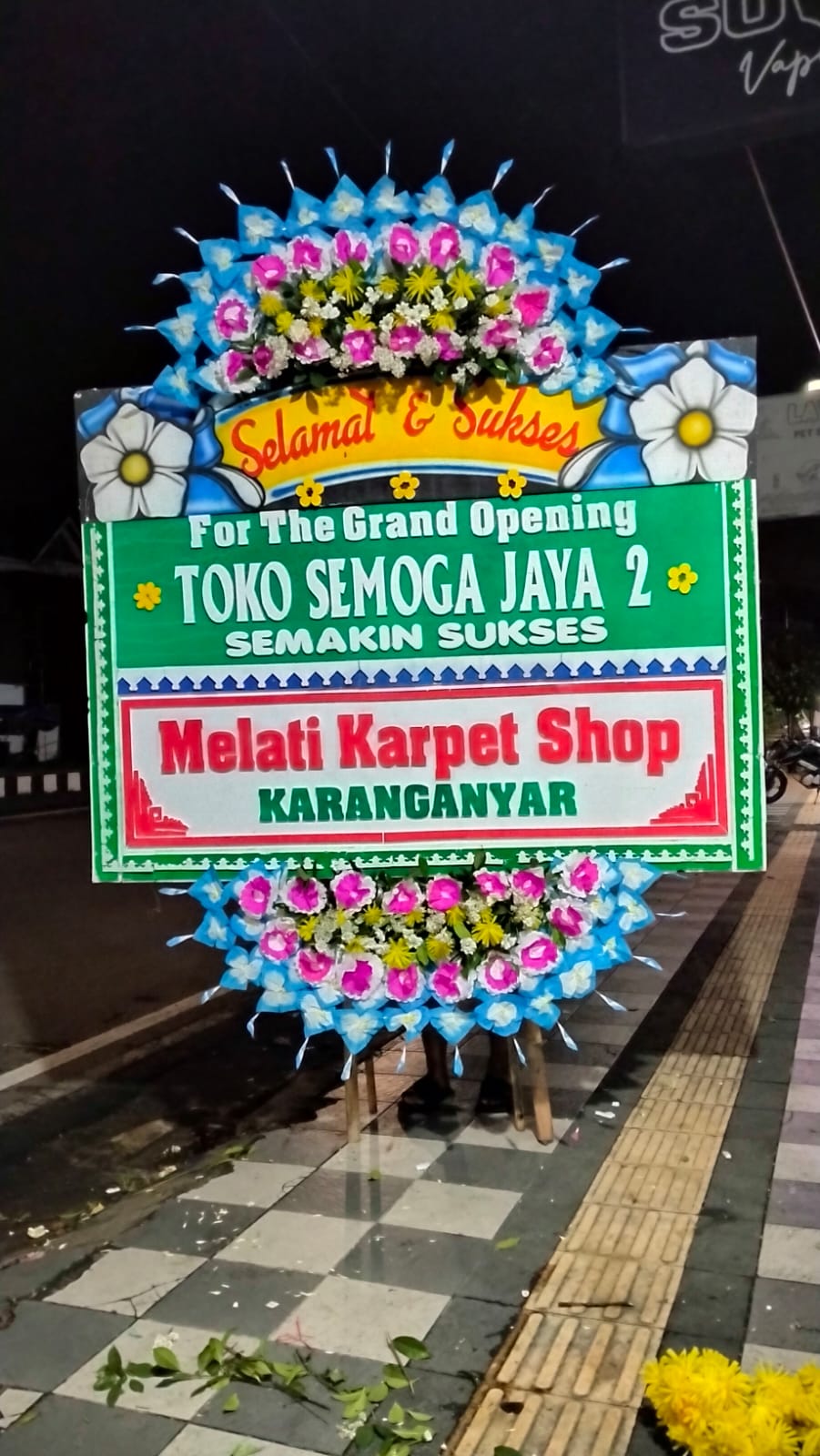 Pengiriman Karangan Bunga Kharisma Florist Solo Raya