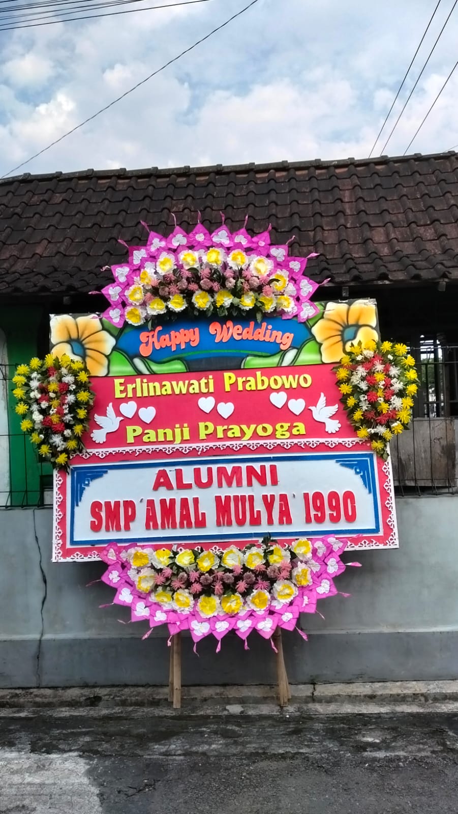 Pengiriman Karangan Bunga Kharisma Florist Solo Raya