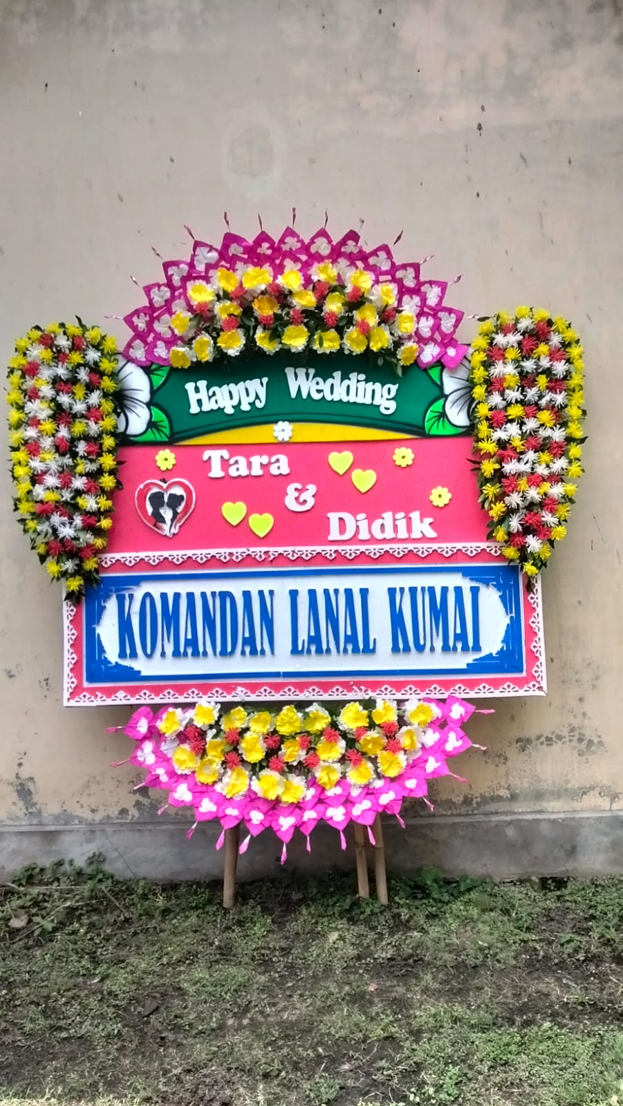 Pengiriman Karangan Bunga Kharisma Florist Solo Raya