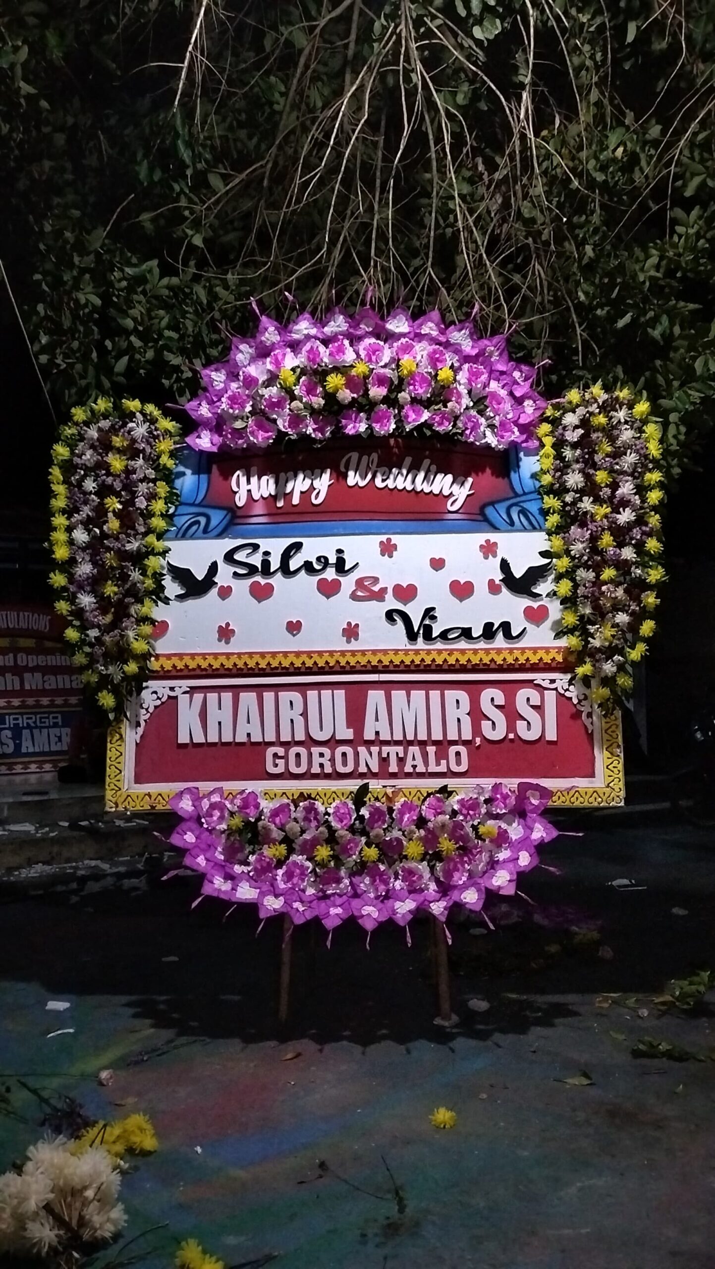 Pengiriman Karangan Bunga Kharisma Florist Solo Raya