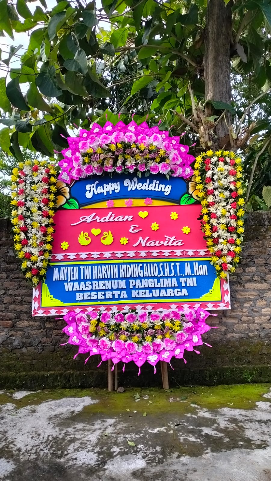 Pengiriman Karangan Bunga Kharisma Florist Solo Raya