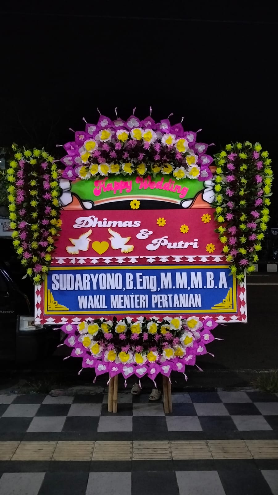 Pengiriman Karangan Bunga Kharisma Florist Solo Raya
