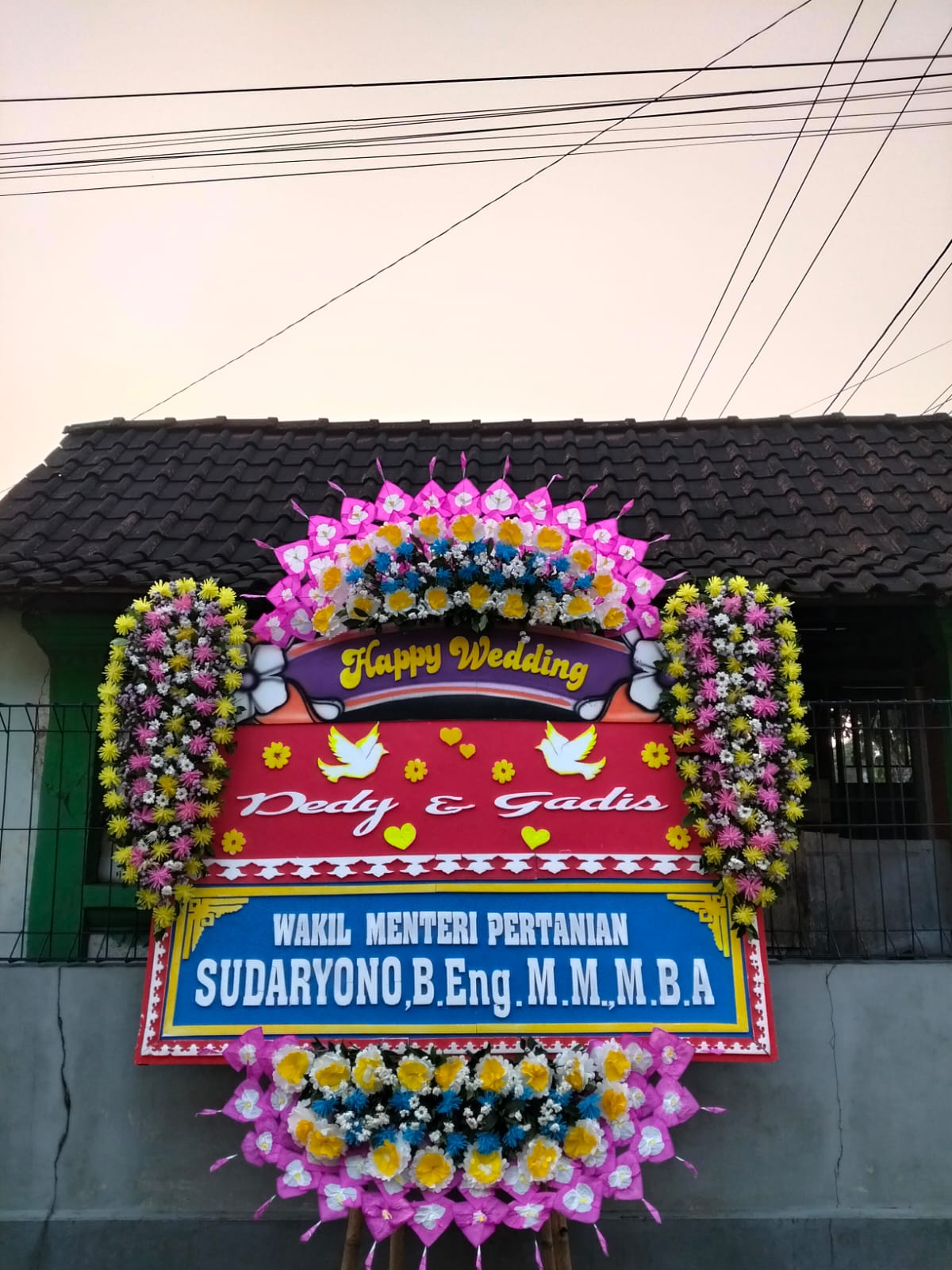 Pengiriman Karangan Bunga Kharisma Florist Solo Raya