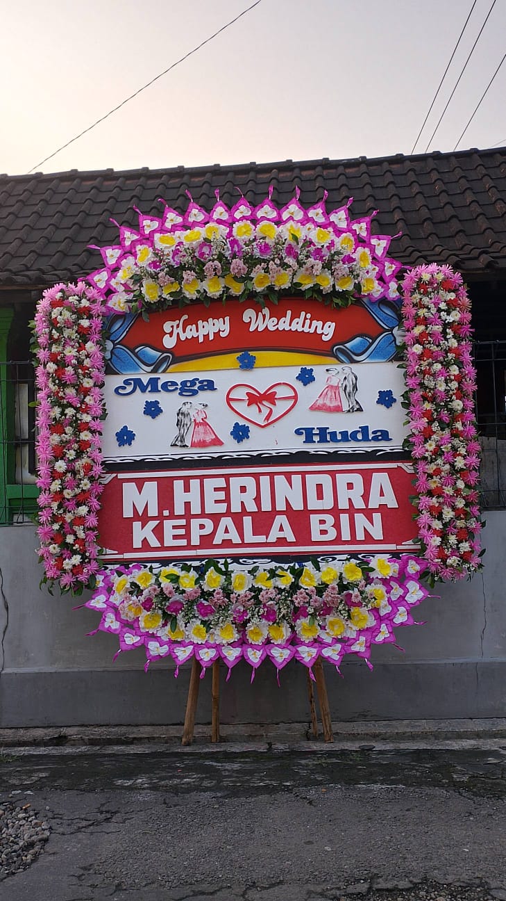 Pengiriman Karangan Bunga Kharisma Florist Solo Raya