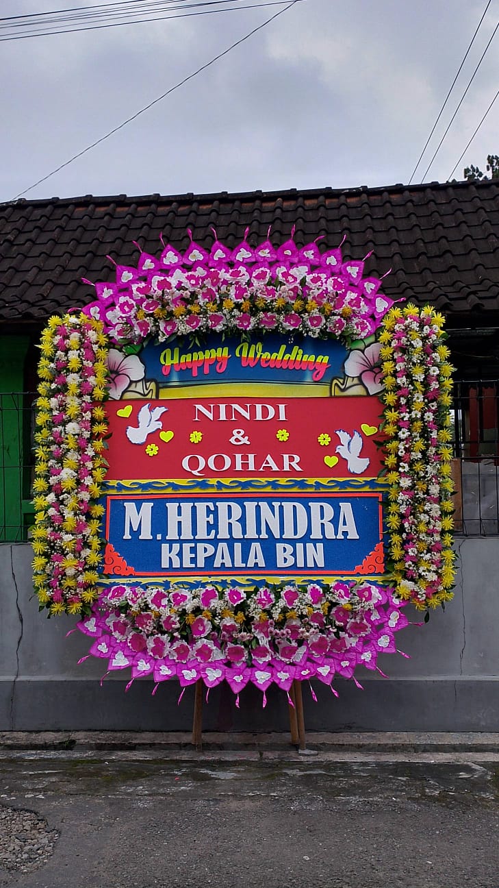 Pengiriman Karangan Bunga Kharisma Florist Solo Raya