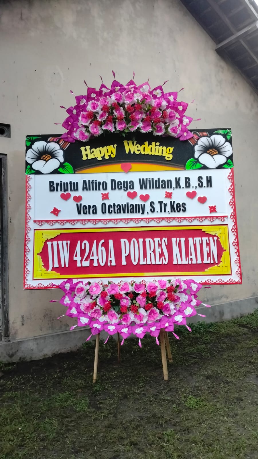 Pengiriman Karangan Bunga Kharisma Florist Solo Raya